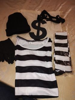 Police and thief costumes
