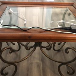 Coffee table Size 30-25 $40