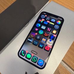 Apple iPhone 12