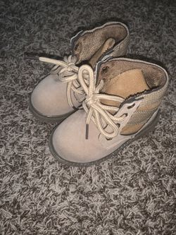 Sz 6 toddler shoes