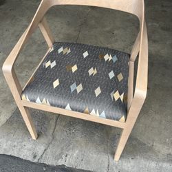 4 Side Chairs 