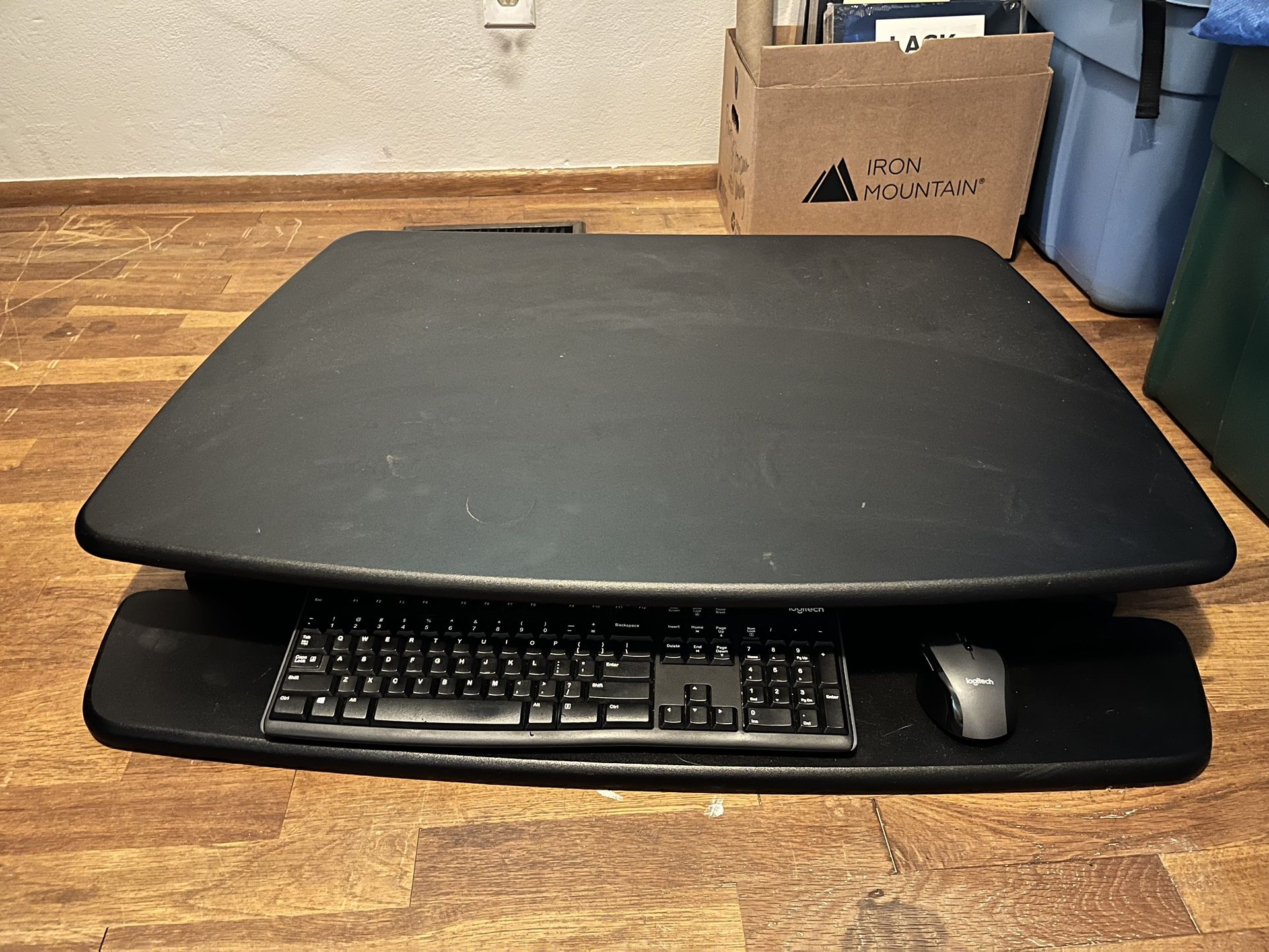 Varidesk Stand Up Desk Converter