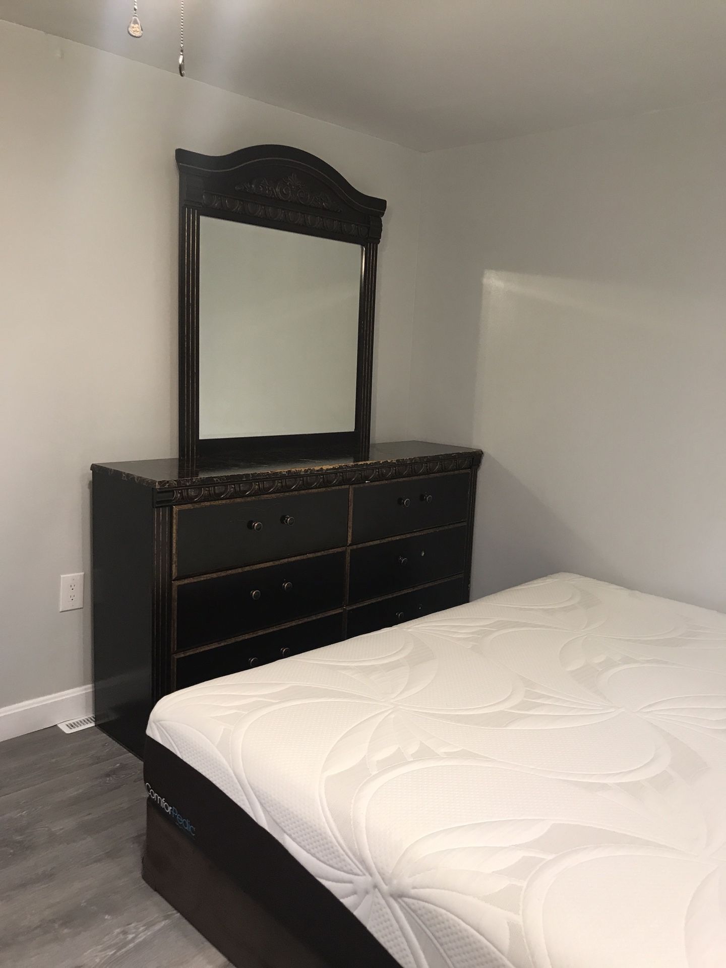 Mirror With Dresser