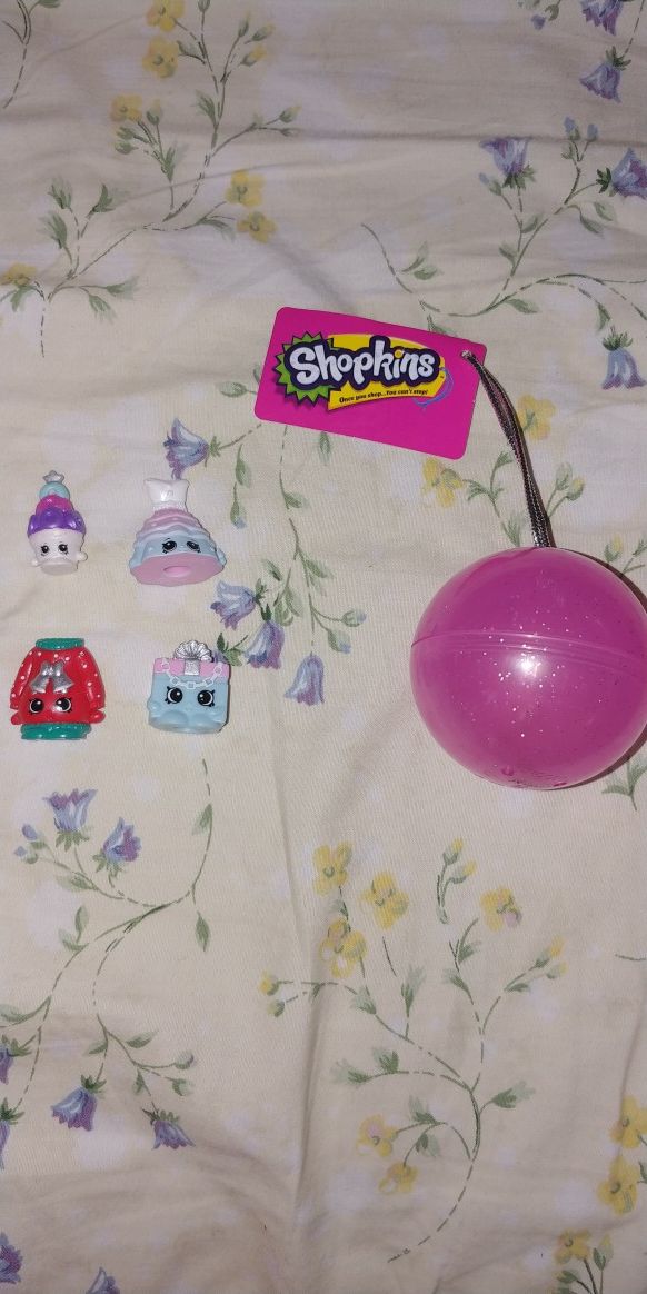 Christmas shopkins