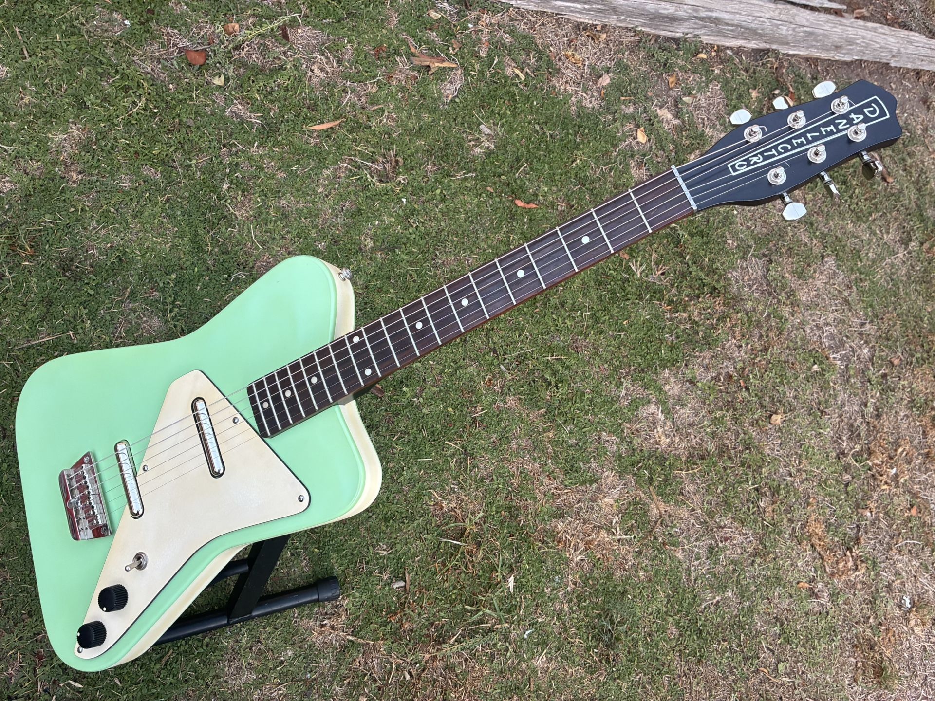 Danelectro Dano Pro guitar 