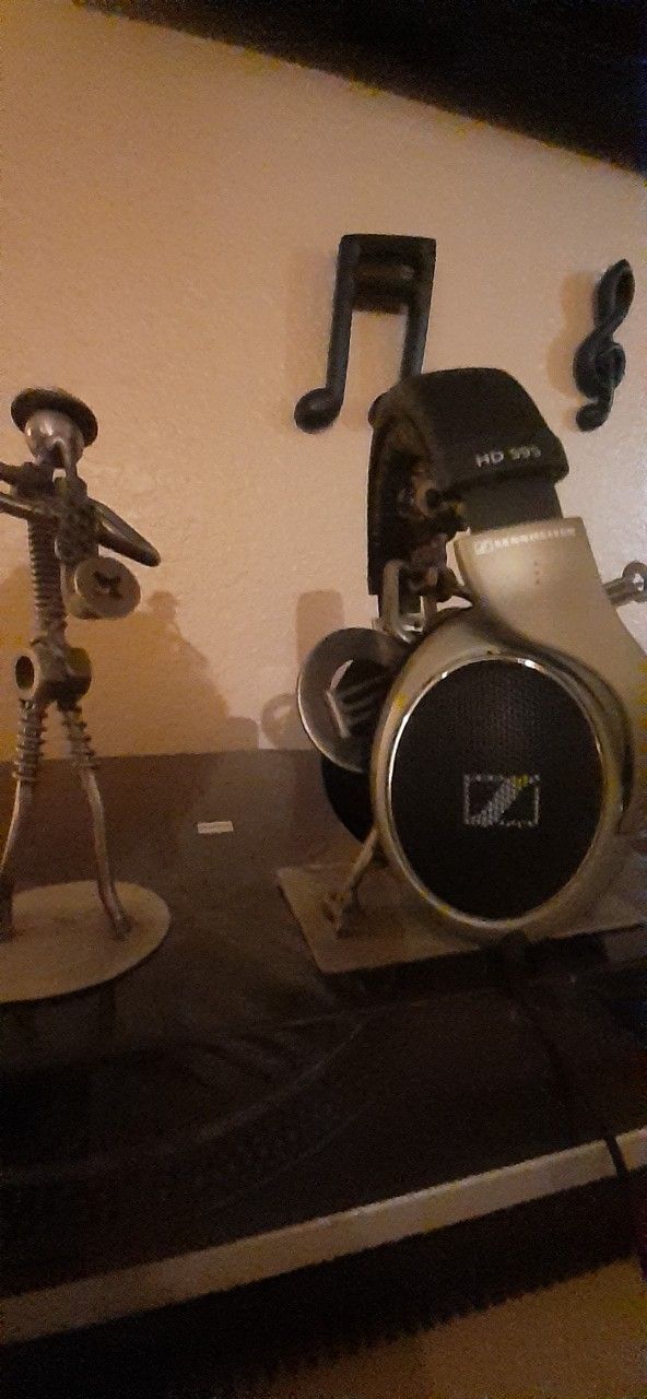 Sennheiser HD 595 Headphones