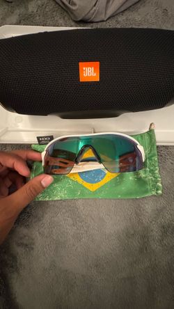 JBL Bluetooth and Oakley Radar ev path glasses