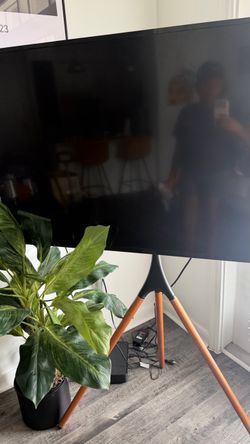 Tv Easel Stand