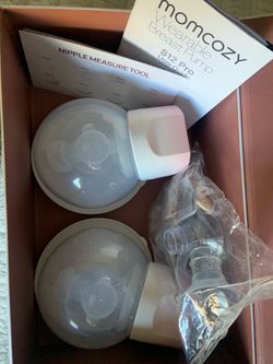 Momcozy breast pump