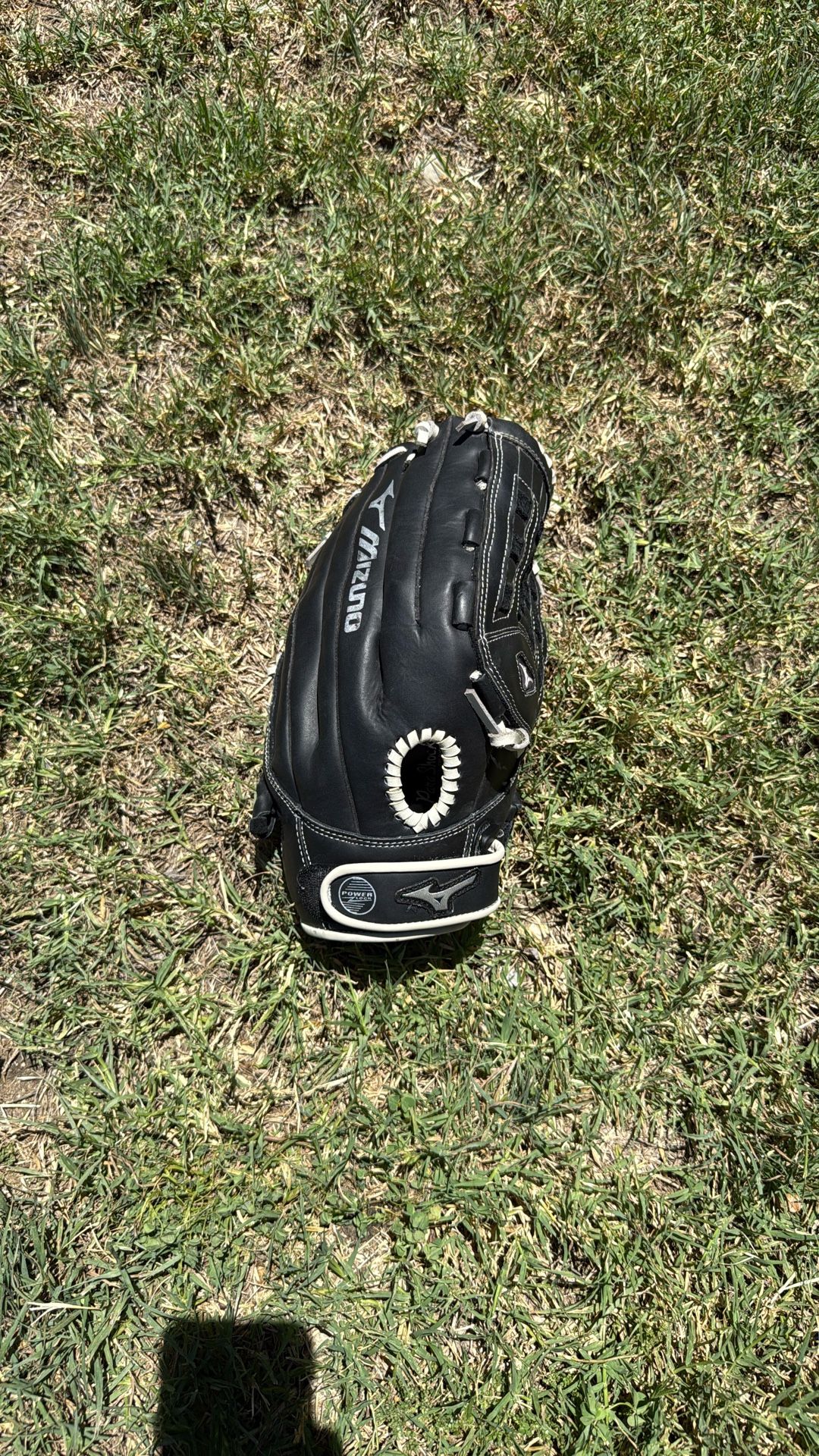 Mizuno Softball Glove