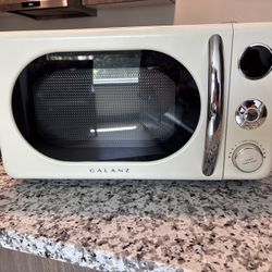 Vintage Microwave 