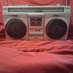 Vintage BOOMBOX 🚨🚨