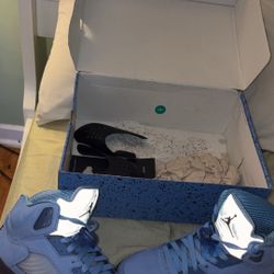 Jordan 5 , University BLUE
