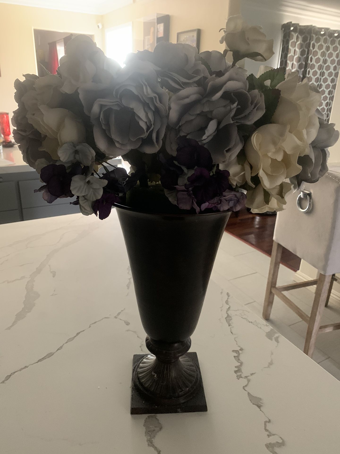 High End METAL VASE with flowers Z Gallery $10