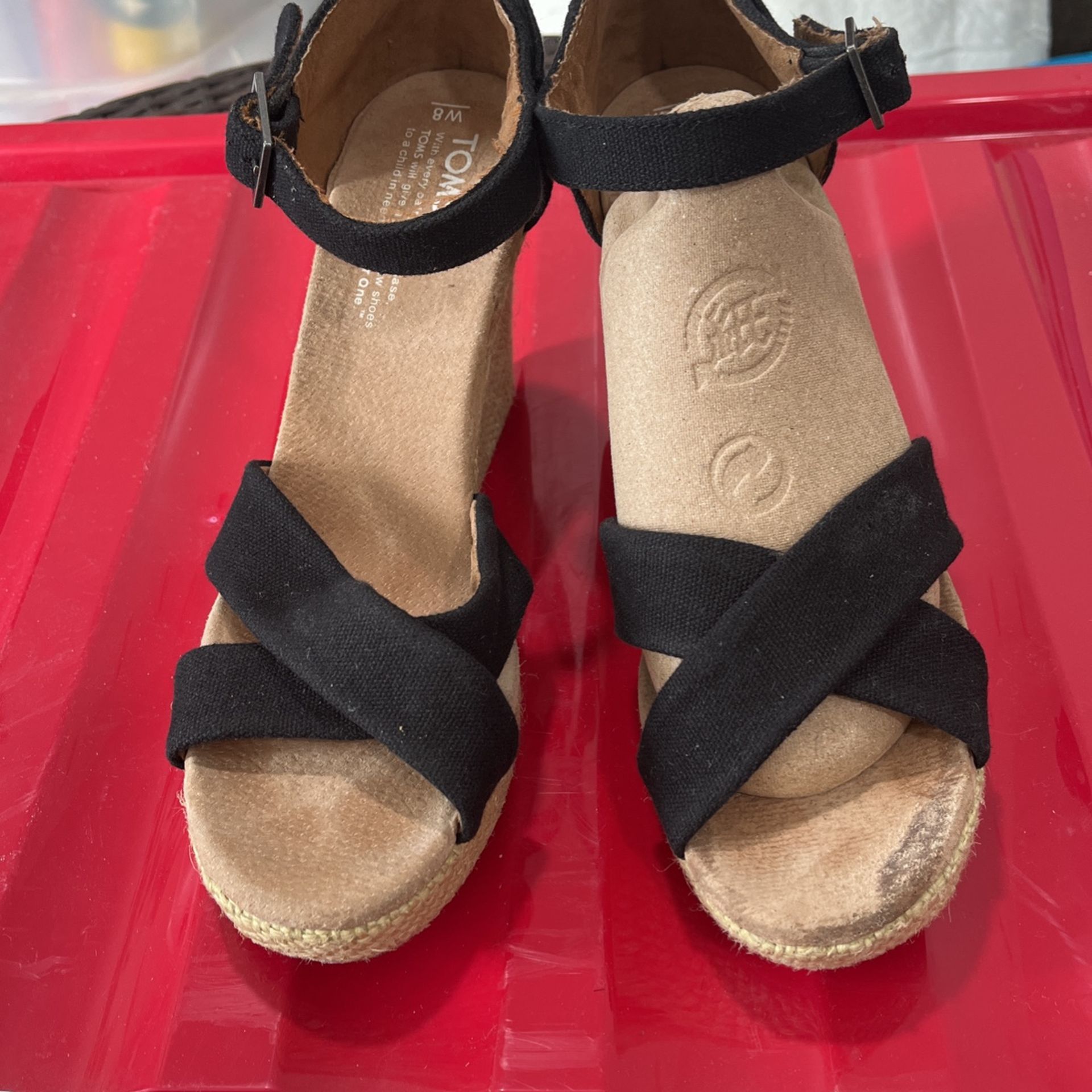Pre Loved TOMS Wedges Sandals
