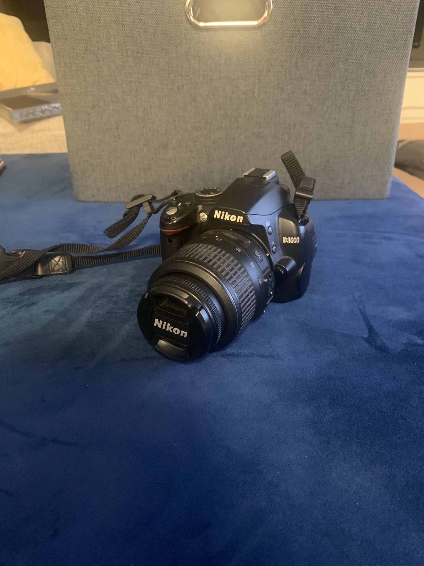 DSLR Camera - Nikon D3000