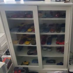 DISPLAY CABINET