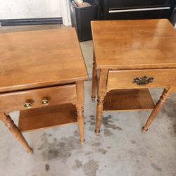 Two Ethan Allen Mid Century maple nightstands/end tables 