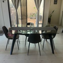 Modern Dining Table Set 