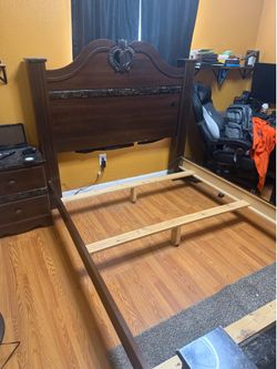 Queen mattress set and dresser with mirror