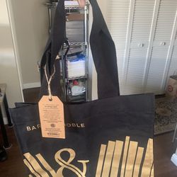 Barnes and Noble Reusable For Books and More Tote Bag With Inside Hanging Pocket NWT