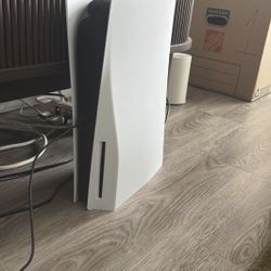 PS5 Slim 1TB DISC