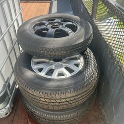 Toyota Tundra Tires & Wheels