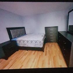 Brand New Complete Bedroom Set Are Available With Free Delivery And Cash On Delivery 