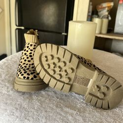 Boots Size 7