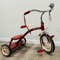 Radio Flyer Classic Red Dual Deck Tricycle, 12" Front Wheel