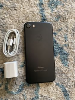 iPhone 7 128g factory unlock like new