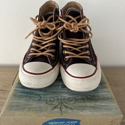 Women’s Converse Shoes - Size 5