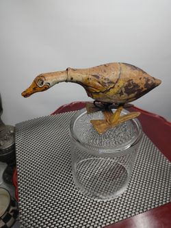 1930 Super vintage wind up goose