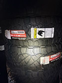 37x12.50R17LT NITTO RIDGE GRAPPLER