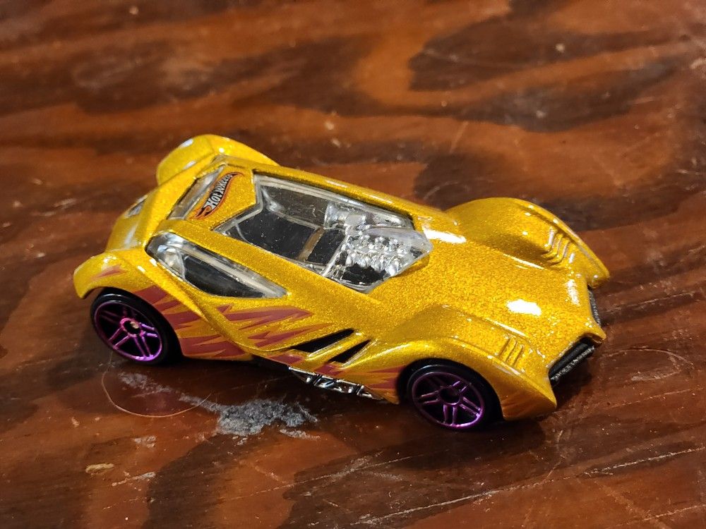 2002 Hot Wheels Sinistra