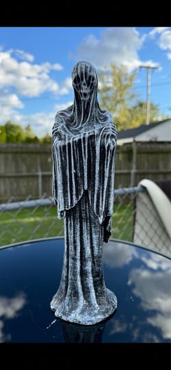 Halloween Gothic statue