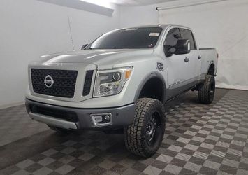 2018 Nissan TITAN XD
