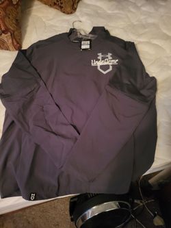 Undr Amour baseball shirt size XL new hoodie