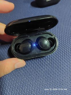 24/7 Life BT Earbuds by 7eleven $15