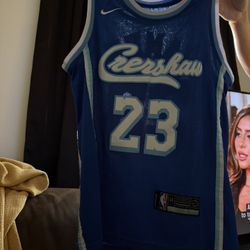 LeBron James Crenshaw Jersey Size Men’s Medium