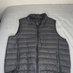 puffer vest 