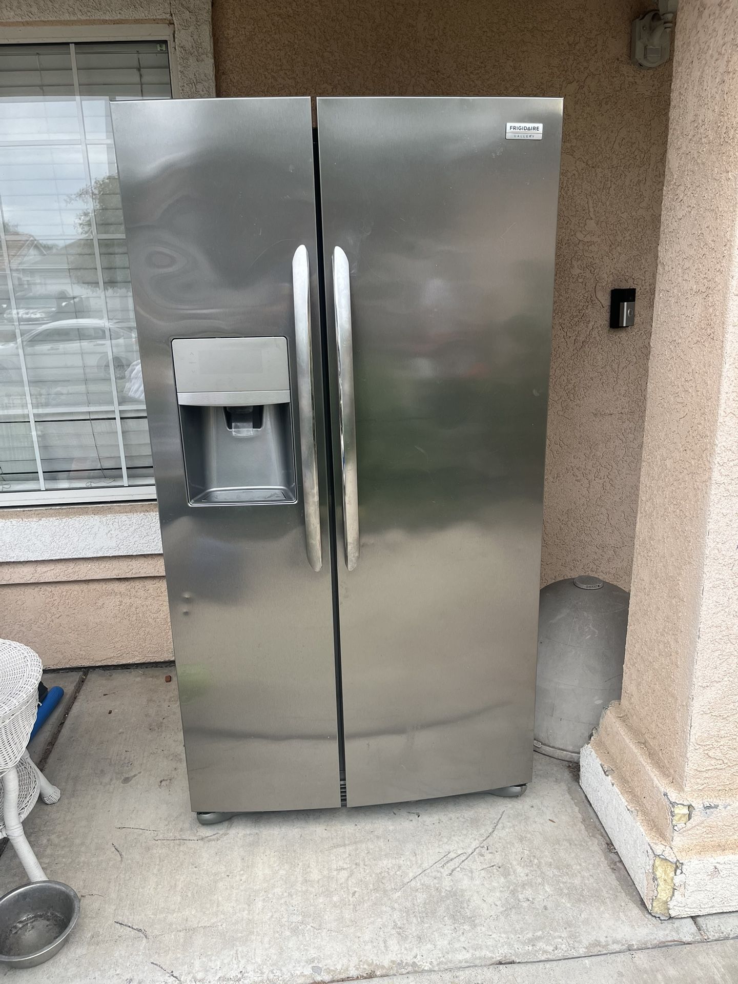 Frigidaire refrigerator