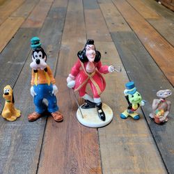 Disney Figurine Lot Plus ET