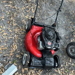 YARD MACHINE LAWN MOWER SELF PROPELLED 