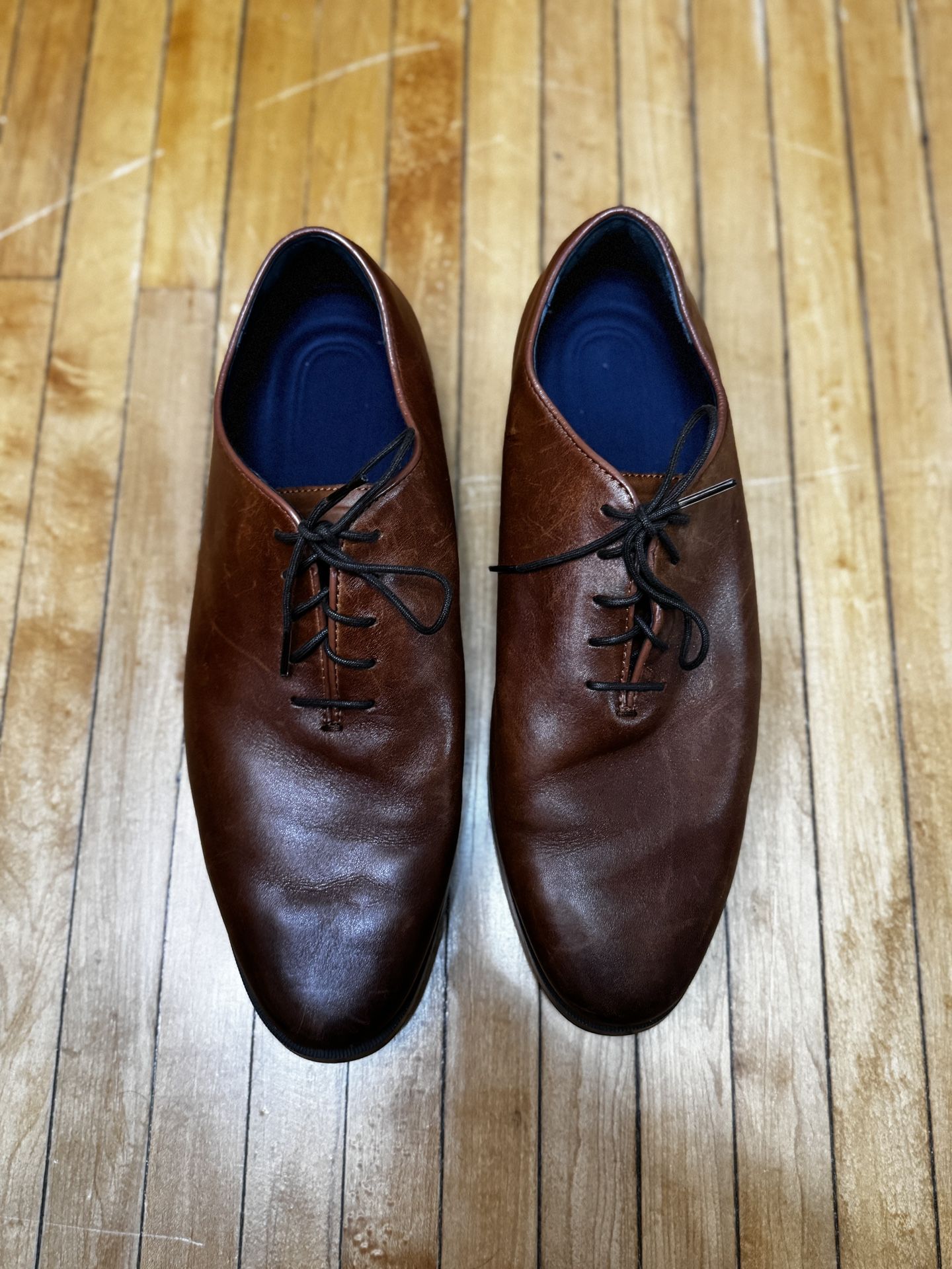 Cole Haan Men display picture 3