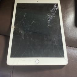 iPad Generation 7th And Apple Watch Series 3