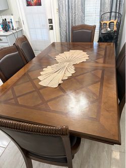 Dinning table
