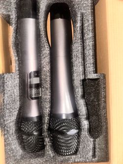 TONOR TW-630 Dual Wireless Microphone System - Like New
