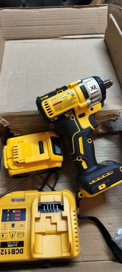 Cordless impact driver, battery with charger/ see discription 👍