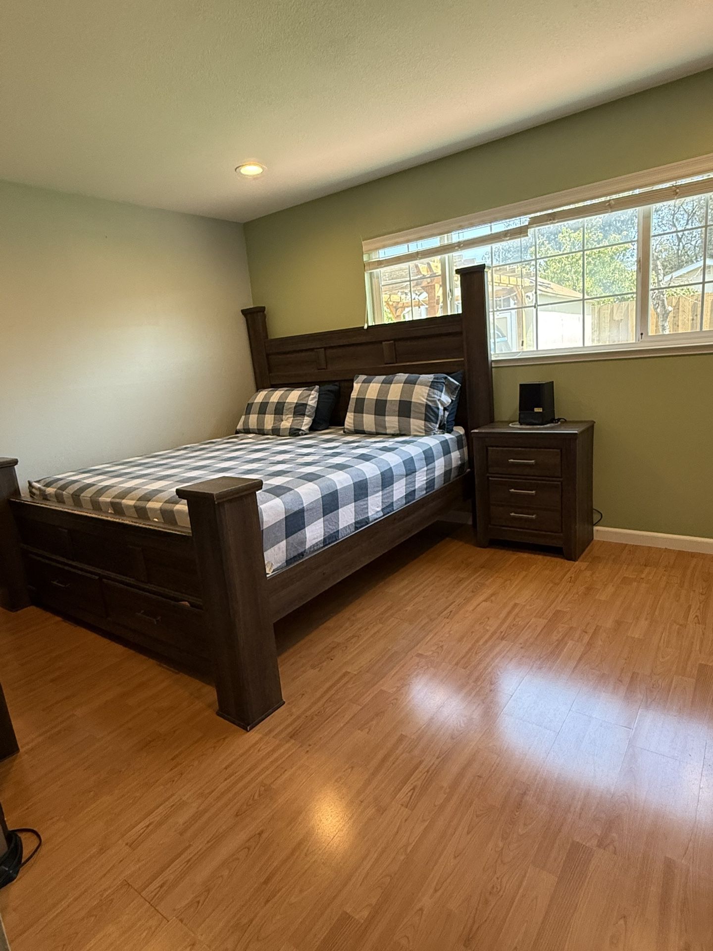 Bedroom King Furniture Set